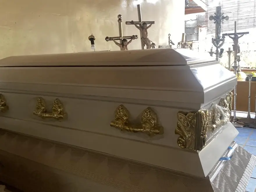 Silver 1 casket